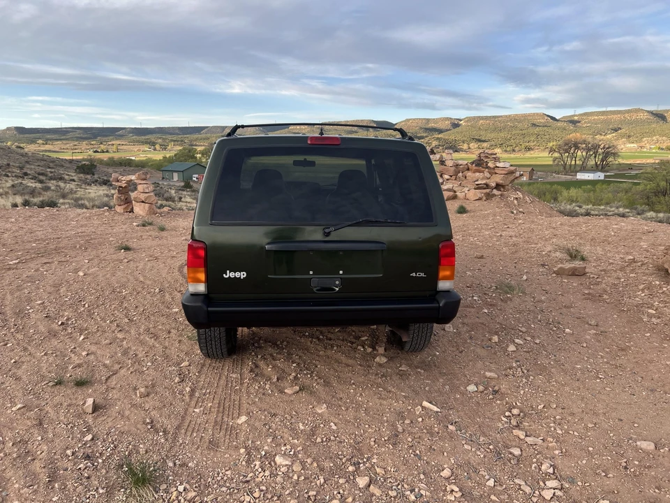 1998 Jeep XJ Cherokee - Image 10 of 31