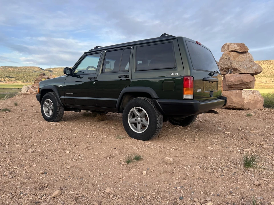 1998 Jeep XJ Cherokee - Image 8 of 31