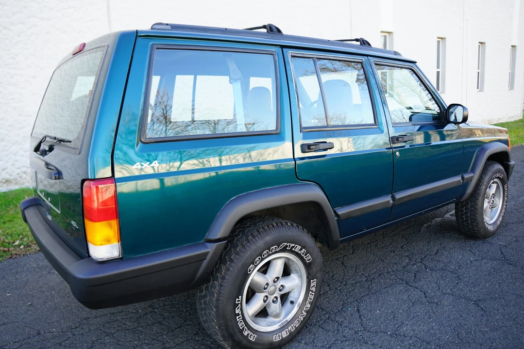 1998 Jeep XJ Cherokee - Image 12 of 31