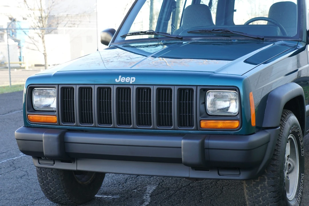 1998 Jeep XJ Cherokee - Image 16 of 31