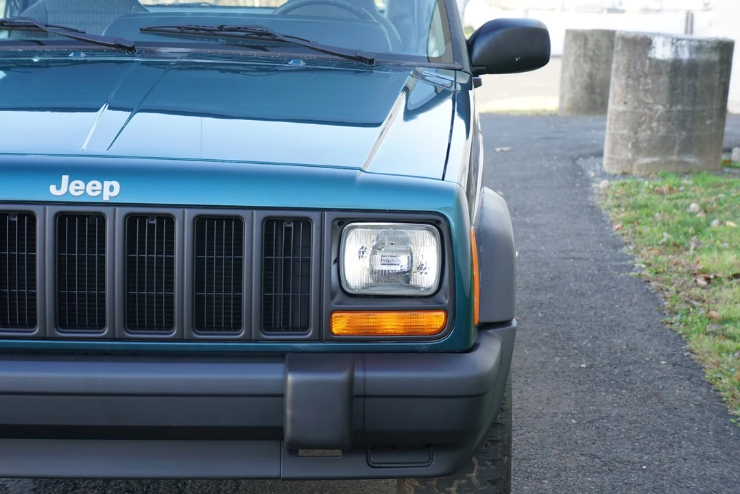 1998 Jeep XJ Cherokee - Image 19 of 31