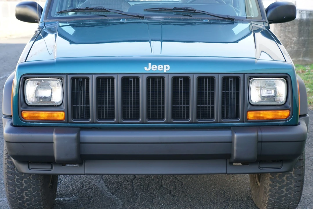 1998 Jeep XJ Cherokee - Image 18 of 31