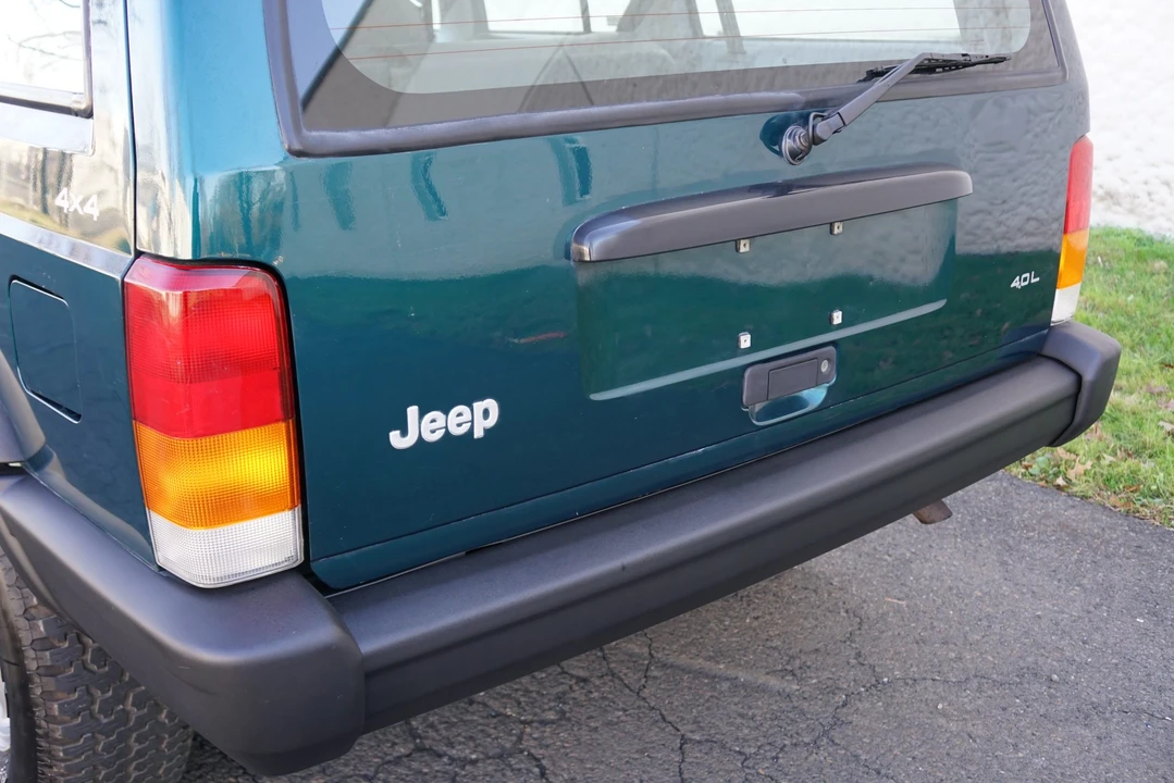 1998 Jeep XJ Cherokee - Image 23 of 31
