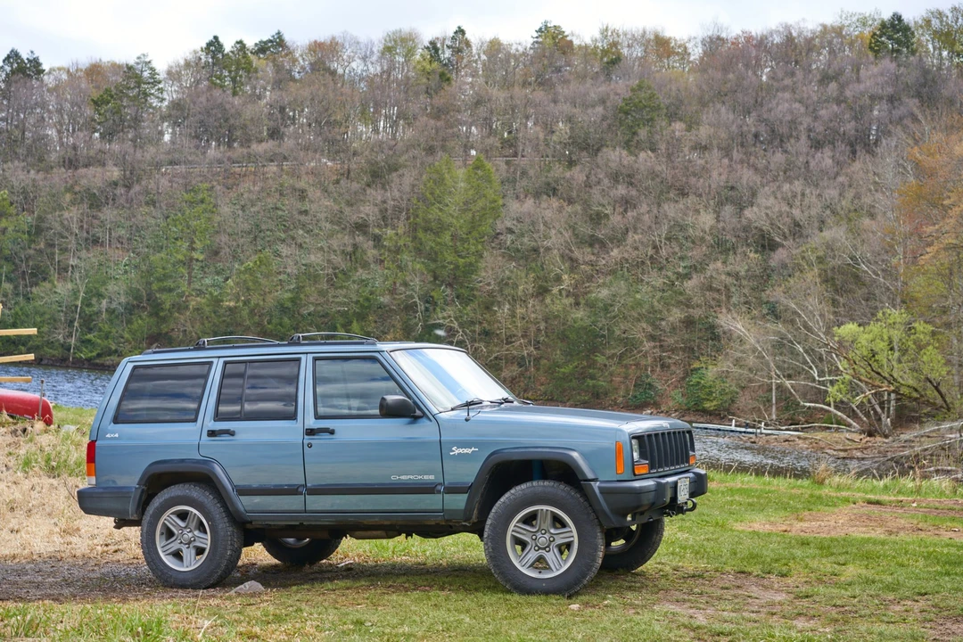 1998 Jeep XJ Cherokee - Image 15 of 31