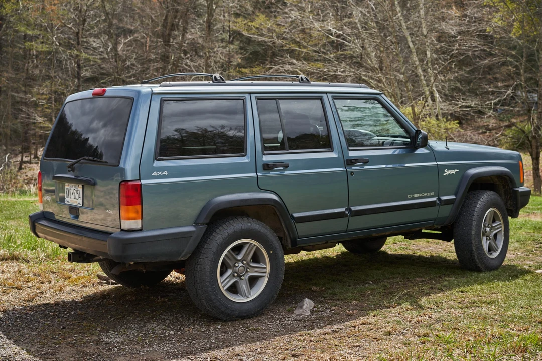 1998 Jeep XJ Cherokee - Image 19 of 31