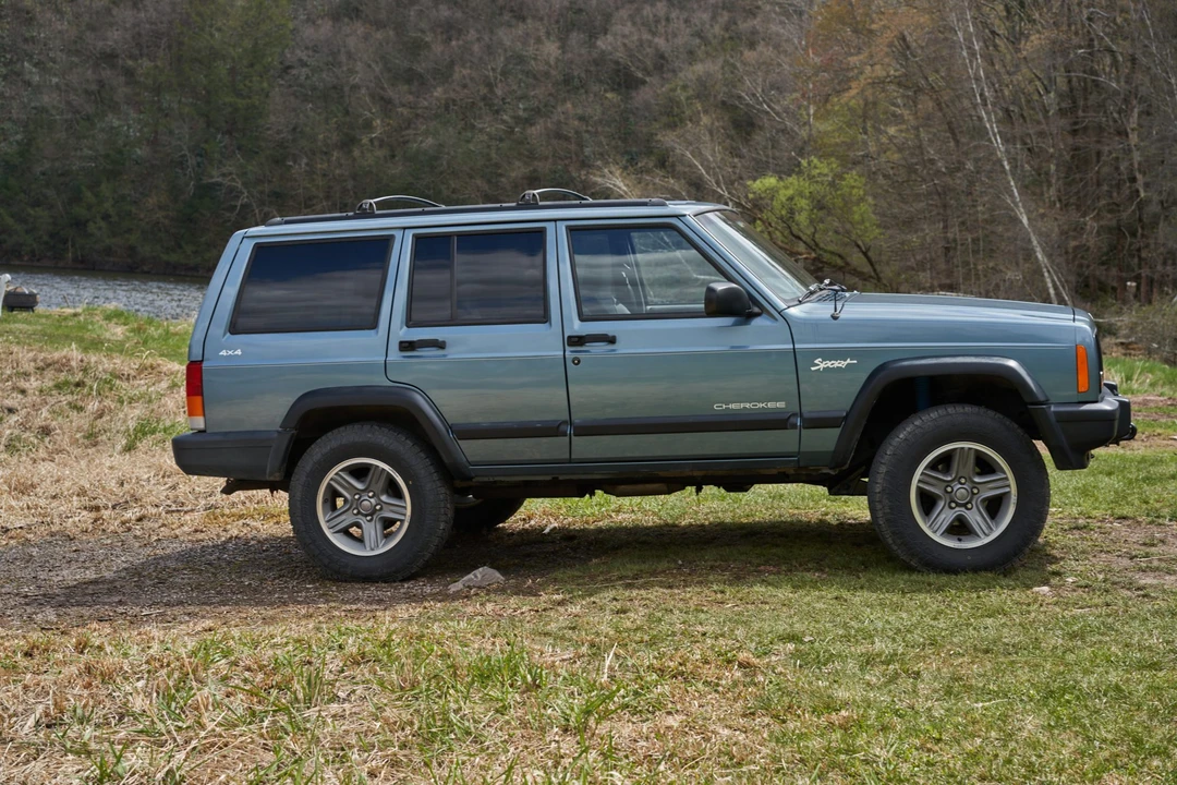 1998 Jeep XJ Cherokee - Image 17 of 31