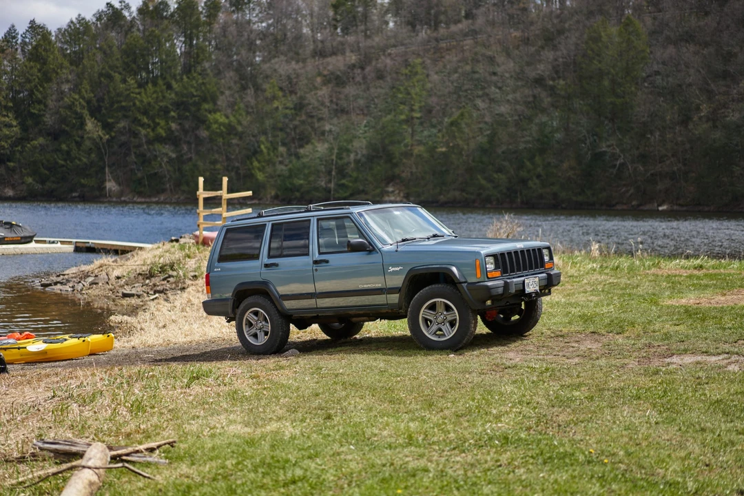 1998 Jeep XJ Cherokee - Image 14 of 31