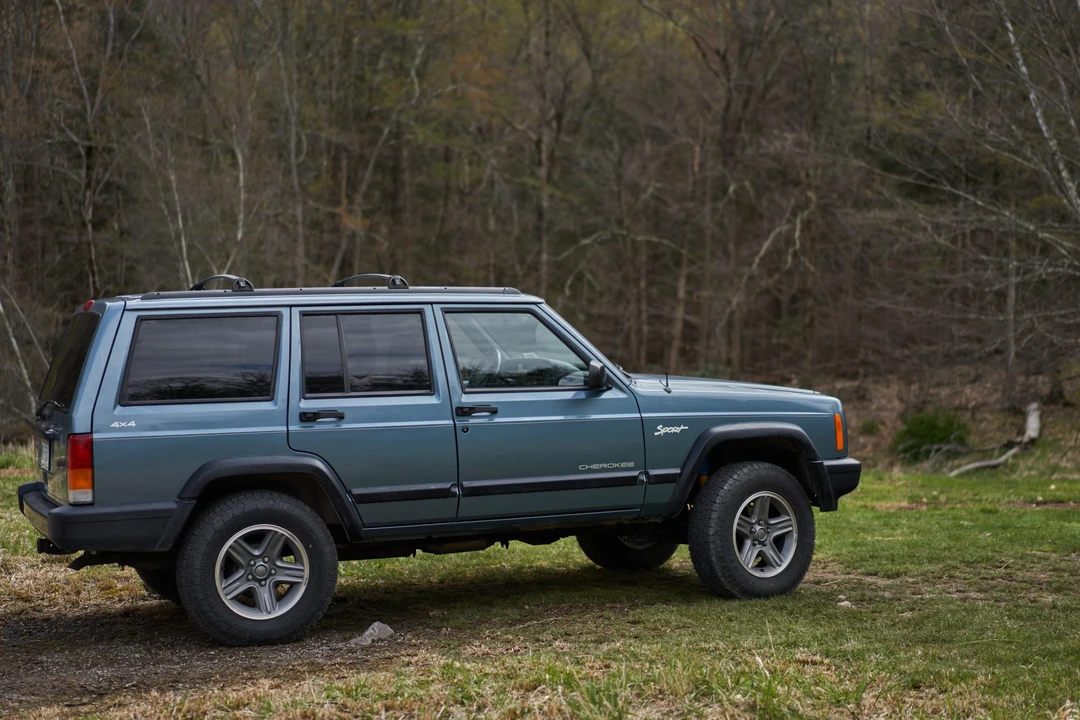 1998 Jeep XJ Cherokee - Image 18 of 31