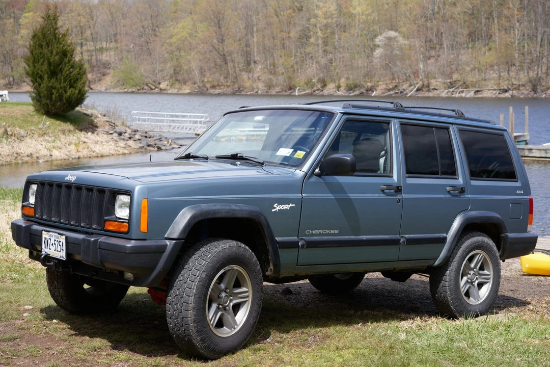 1998 Jeep XJ Cherokee - Image 2 of 31