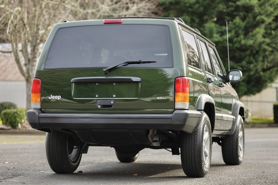 1998 Jeep XJ Cherokee - Image 13 of 31