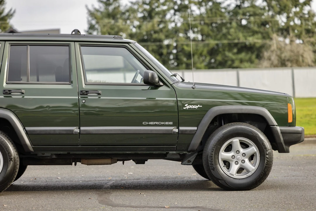 1998 Jeep XJ Cherokee - Image 28 of 31