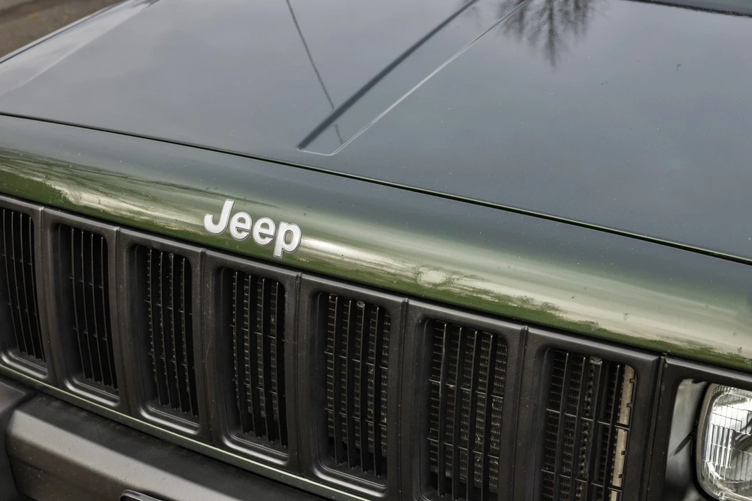 1998 Jeep XJ Cherokee - Image 24 of 31