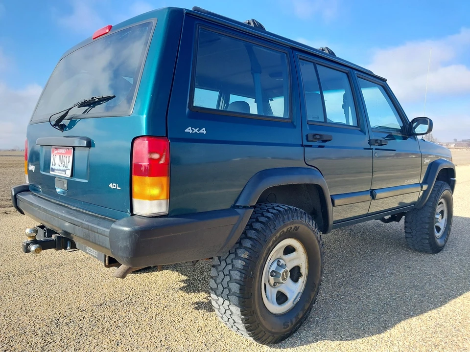 1998 Jeep XJ Cherokee - Image 27 of 31