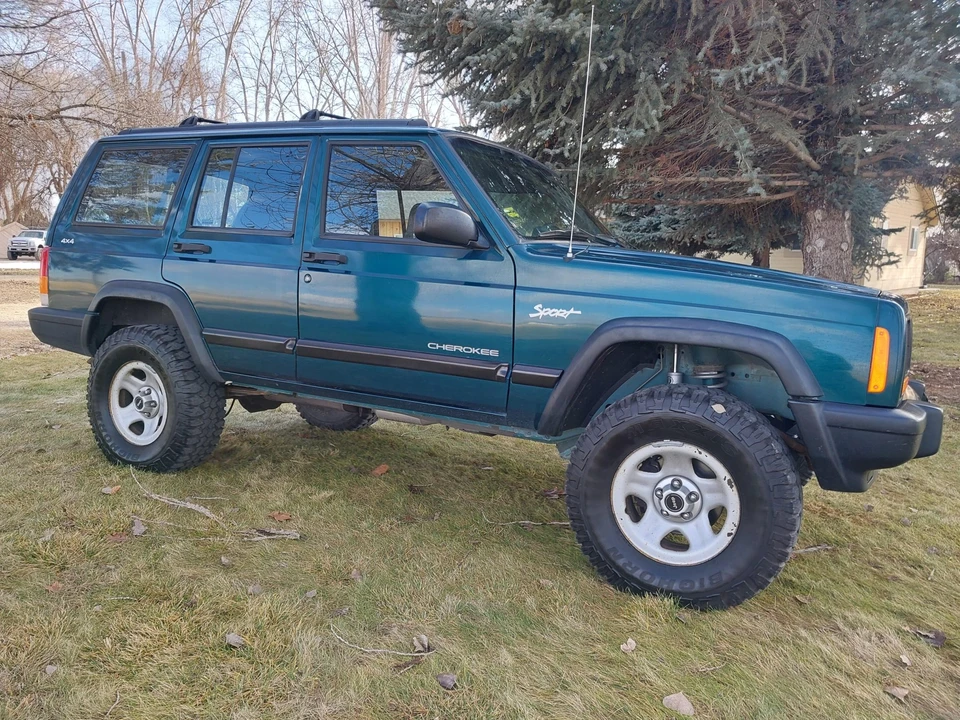 1998 Jeep XJ Cherokee - Image 18 of 31