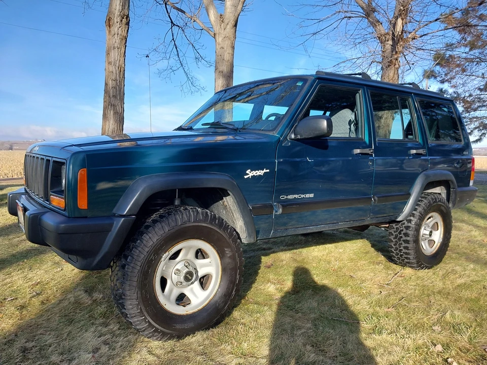 1998 Jeep XJ Cherokee - Image 9 of 31