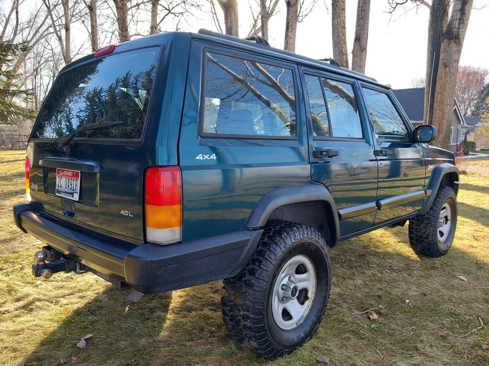 1998 Jeep XJ Cherokee - Image 16 of 31