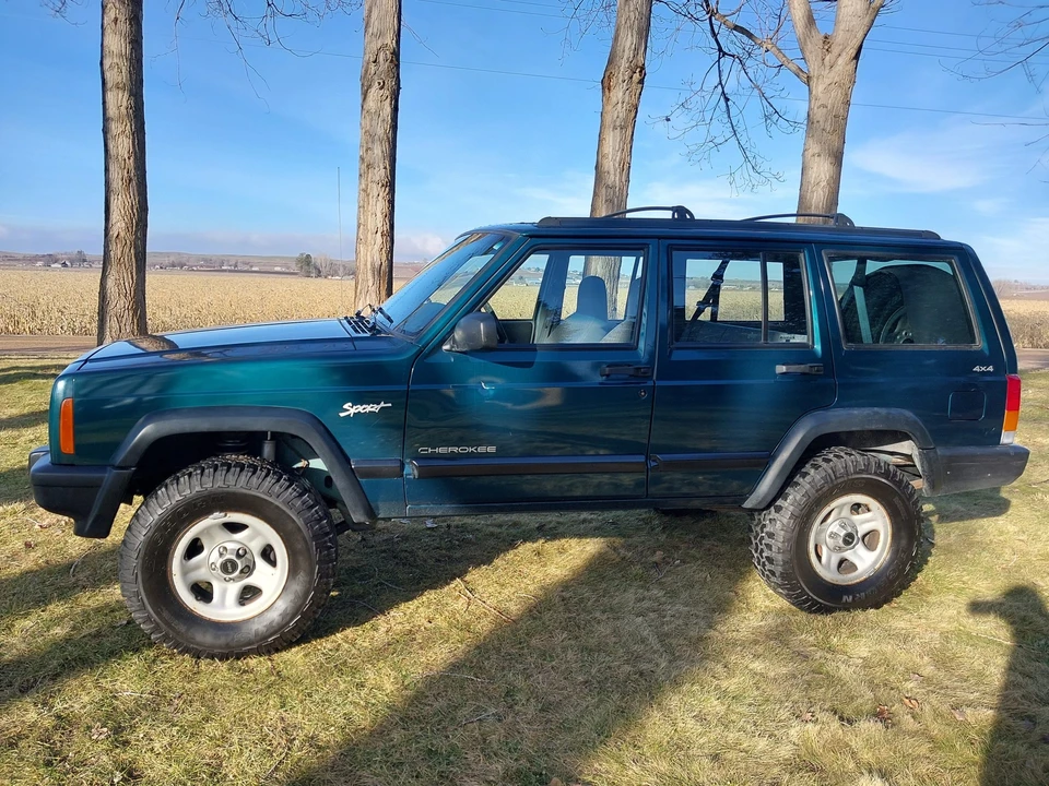 1998 Jeep XJ Cherokee - Image 12 of 31