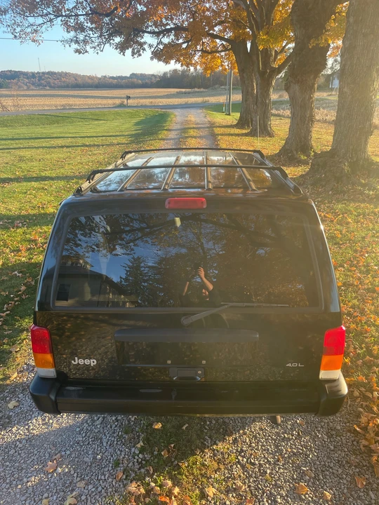 1998 Jeep XJ Cherokee - Image 10 of 31