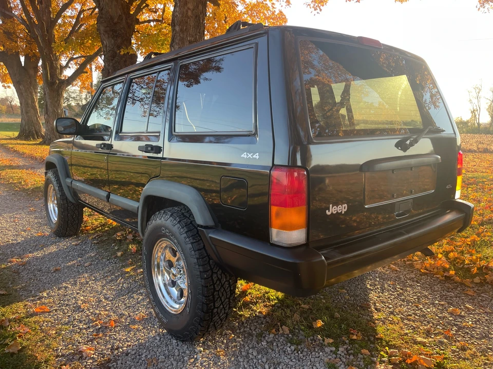 1998 Jeep XJ Cherokee - Image 8 of 31