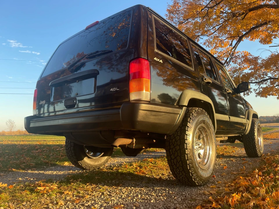 1998 Jeep XJ Cherokee - Image 13 of 31