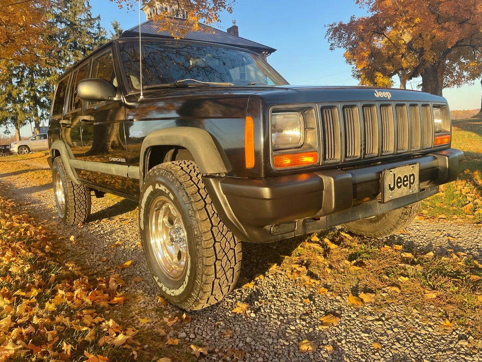 1998 Jeep XJ Cherokee - Image 18 of 31