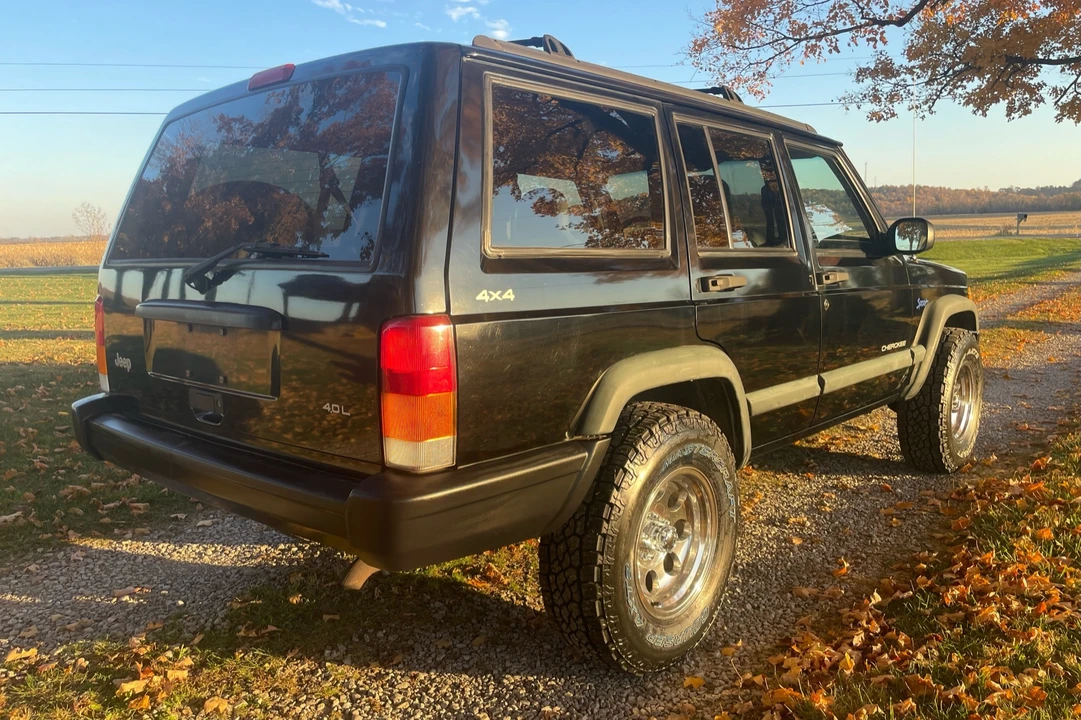 1998 Jeep XJ Cherokee - Image 12 of 31