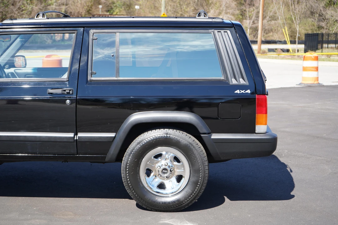1998 Jeep XJ Cherokee - Image 21 of 31