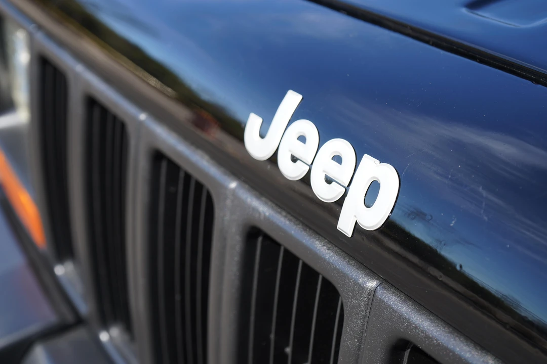 1998 Jeep XJ Cherokee - Image 16 of 31