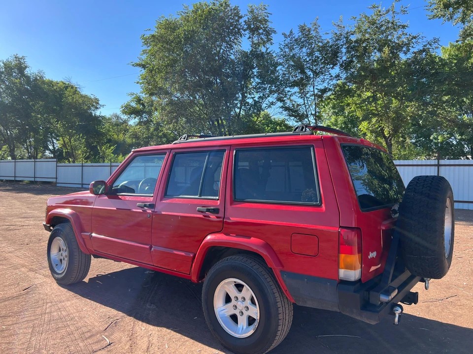 1998 Jeep XJ Cherokee - Image 15 of 31