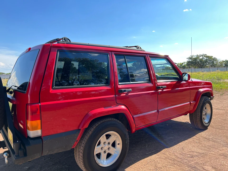 1998 Jeep XJ Cherokee - Image 20 of 31