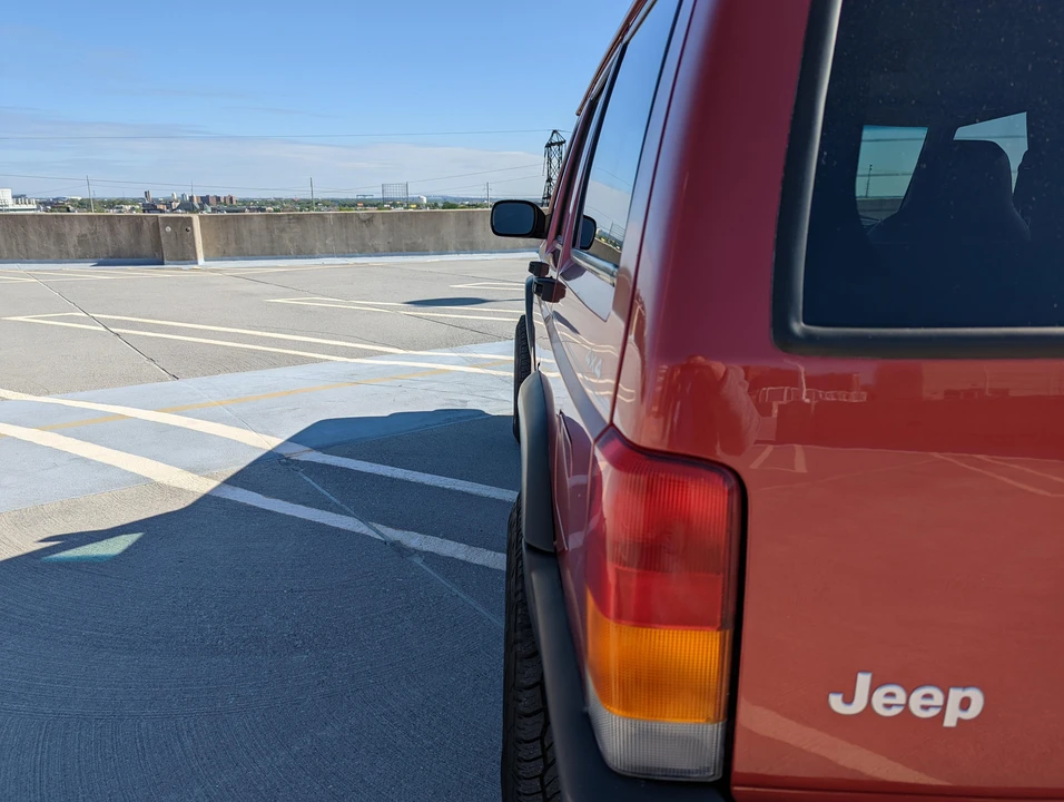 1998 Jeep XJ Cherokee - Image 16 of 31