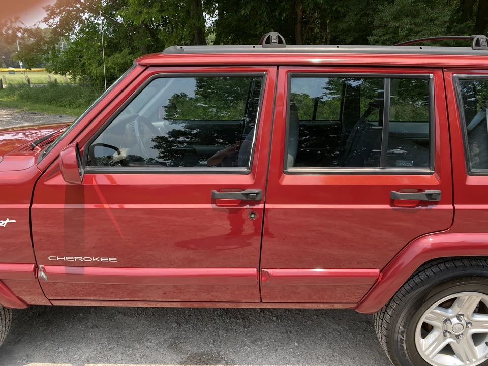 1998 Jeep XJ Cherokee - Image 15 of 31