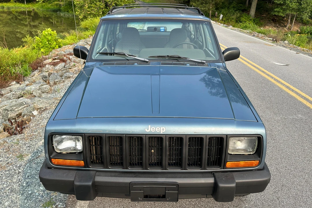 1998 Jeep XJ Cherokee - Image 2 of 31