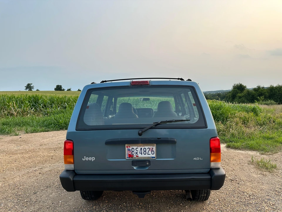 1998 Jeep XJ Cherokee - Image 14 of 31