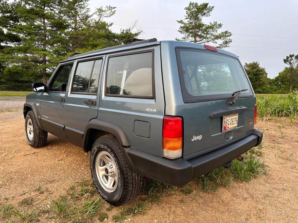 1998 Jeep XJ Cherokee - Image 10 of 31