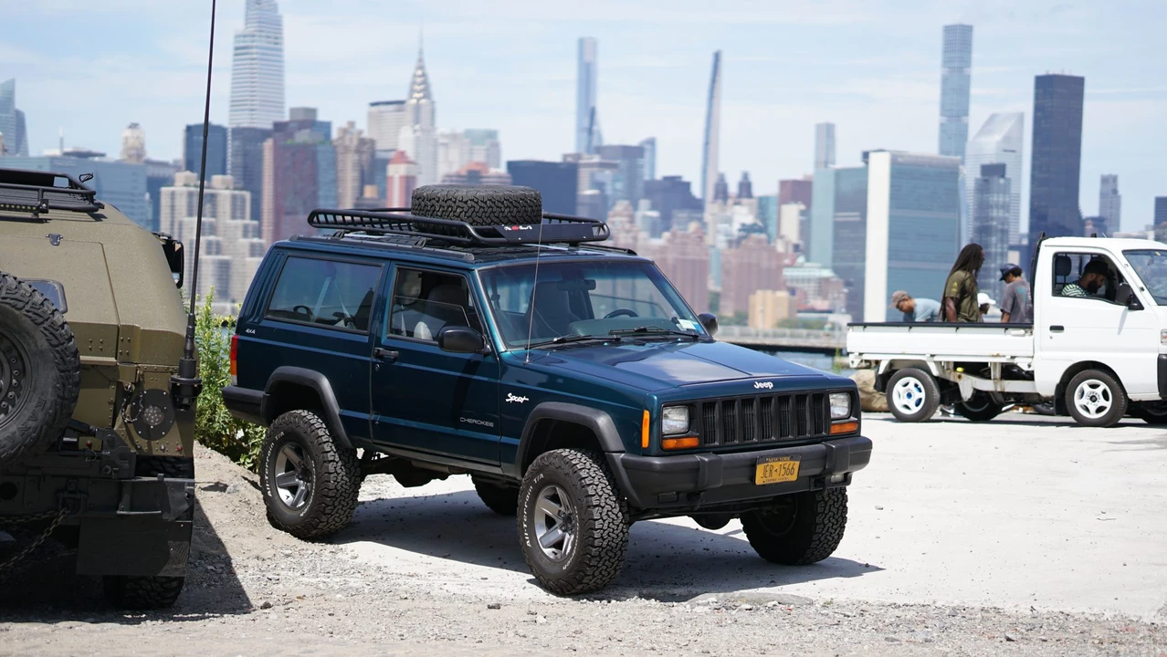 1998 Jeep XJ Cherokee - Image 16 of 31