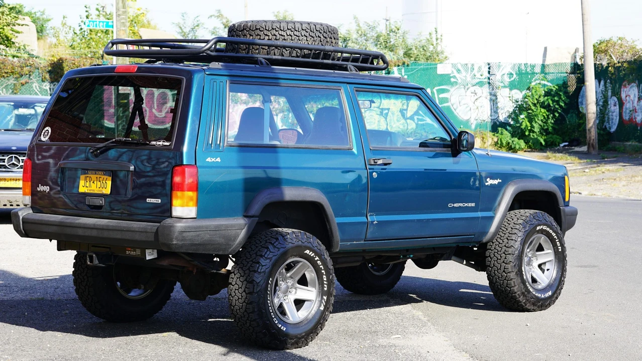 1998 Jeep XJ Cherokee - Image 30 of 31