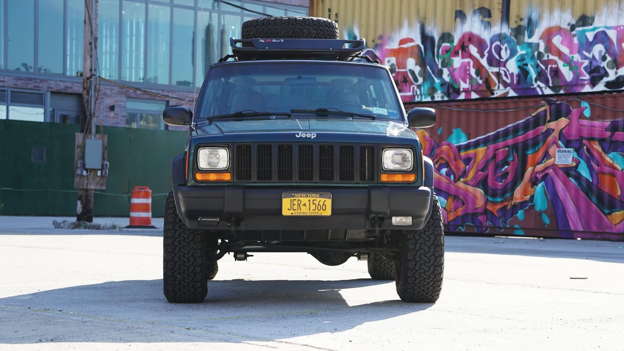 1998 Jeep XJ Cherokee - Image 9 of 31
