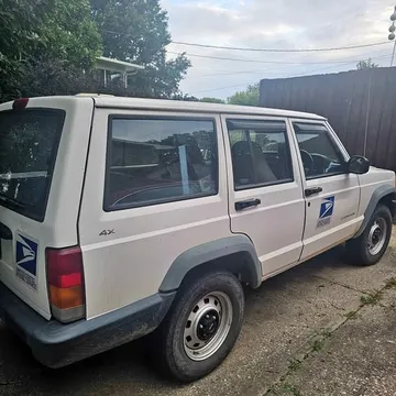 1998 Jeep Cherokee Sport Utility 4D