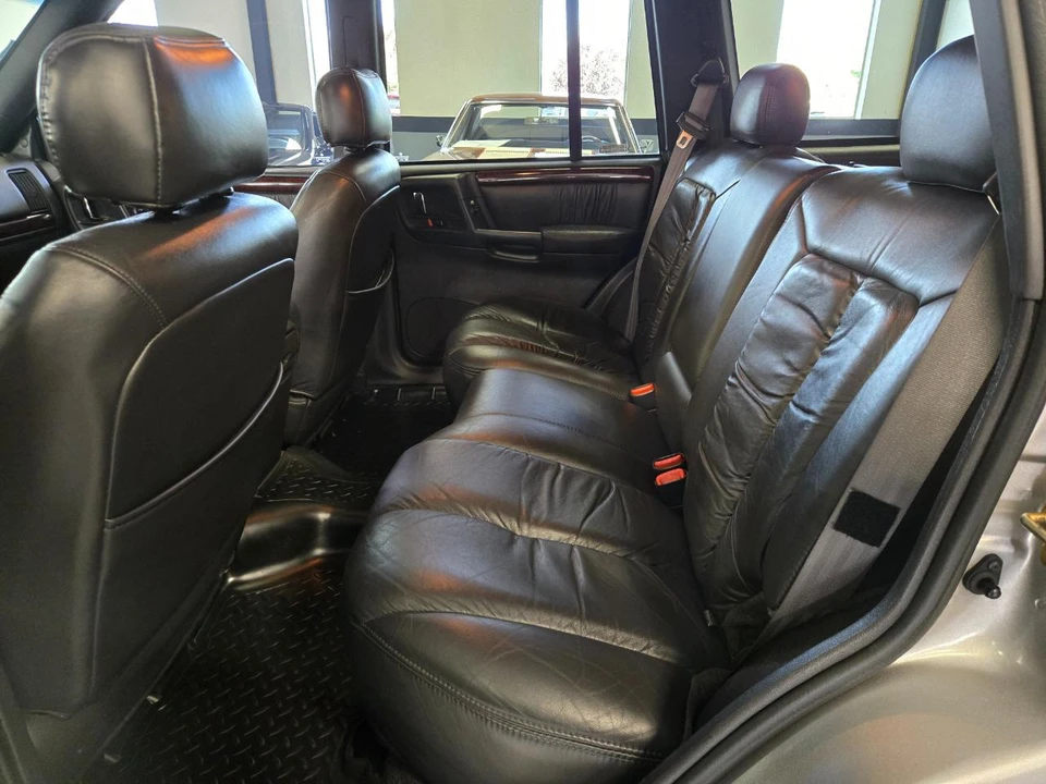 1998 Jeep ZJ Grand Cherokee - Image 9 of 17