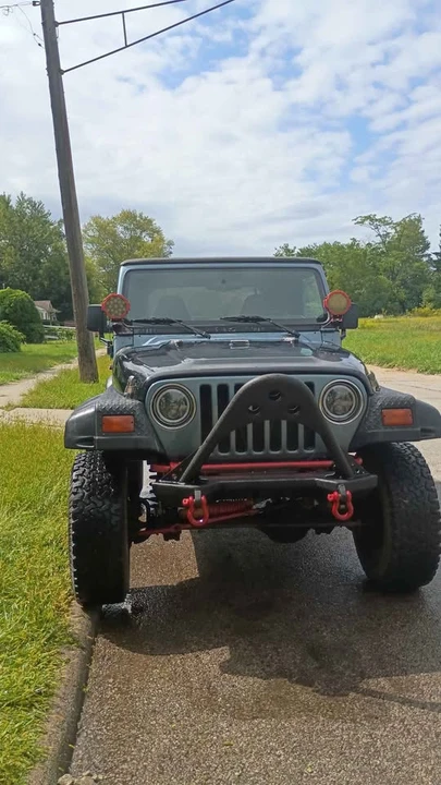 1998 Jeep TJ Wrangler - Image 2 of 10