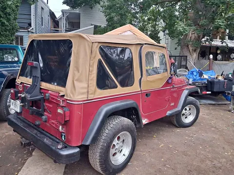 1998 Jeep Wrangler Freedom Edition (JK) Sport Utility 2D