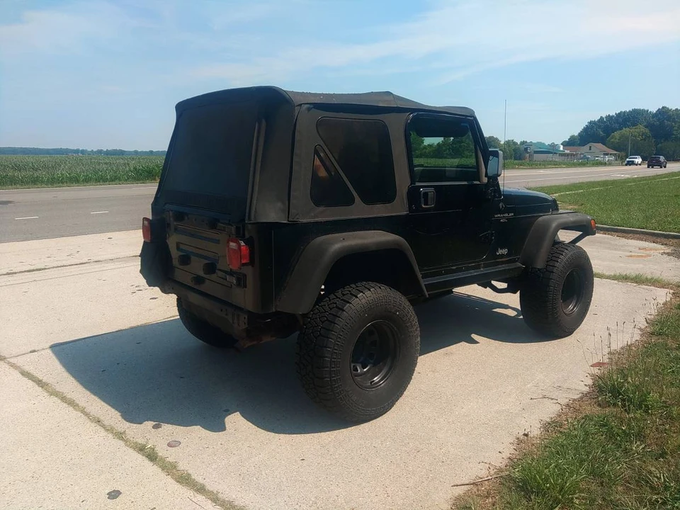 1998 Jeep TJ Wrangler - Image 3 of 4
