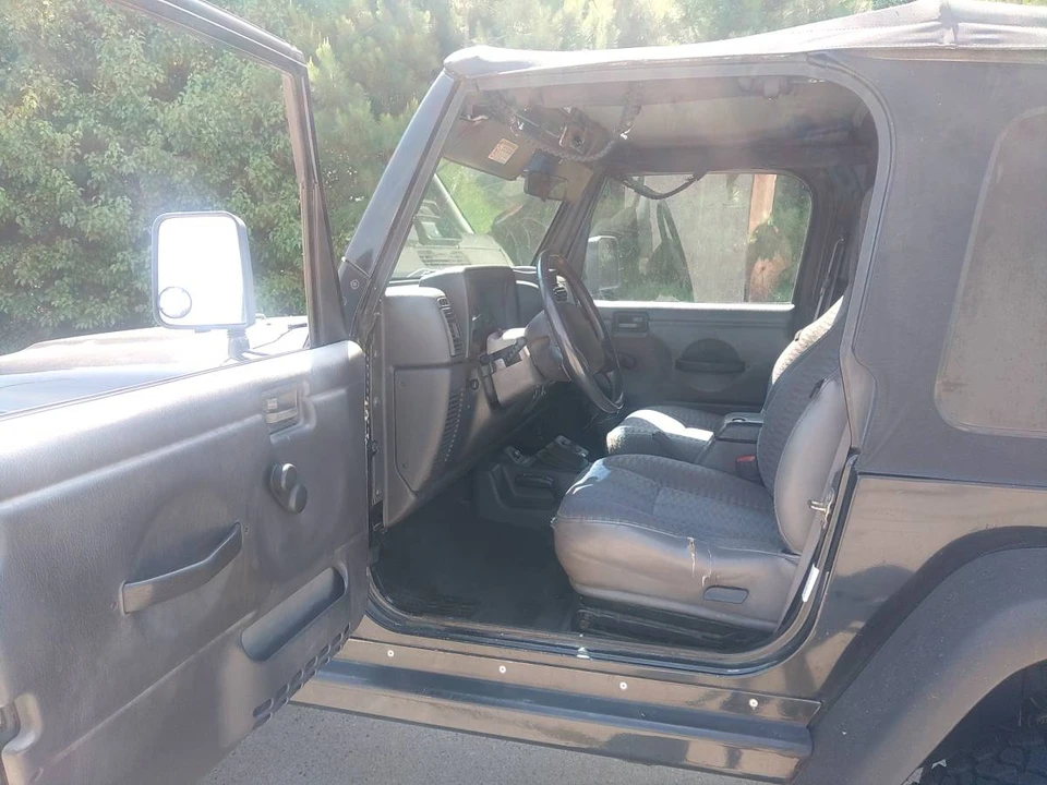 1998 Jeep TJ Wrangler - Image 4 of 4