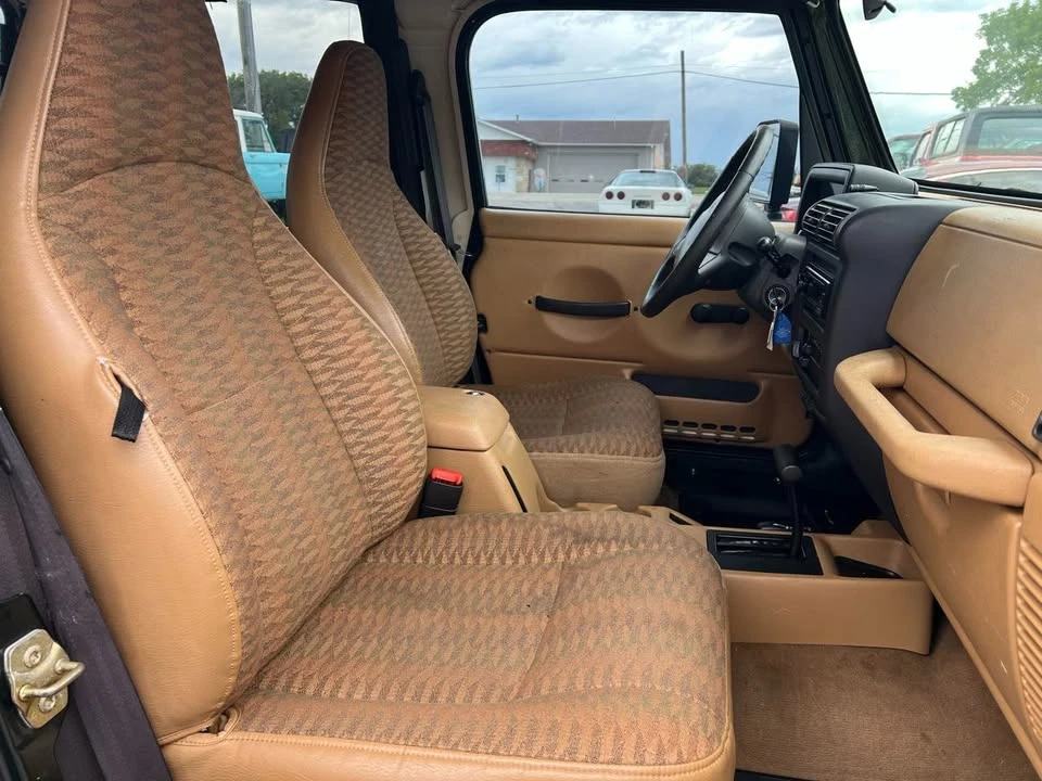 1998 Jeep TJ Wrangler - Image 10 of 15