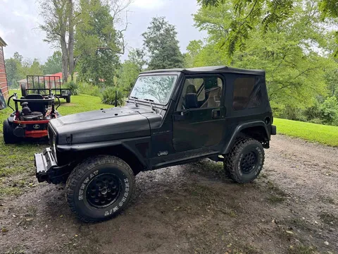 1998 Jeep Wrangler S Sport Utility