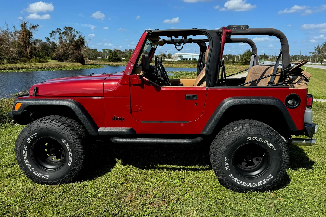 1998 Jeep TJ Wrangler - Image 4 of 31