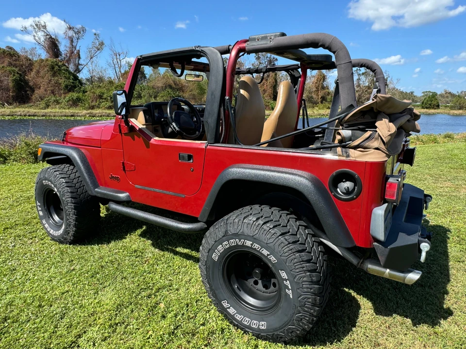 1998 Jeep TJ Wrangler - Image 9 of 31