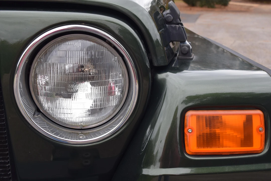 1998 Jeep TJ Wrangler - Image 15 of 31