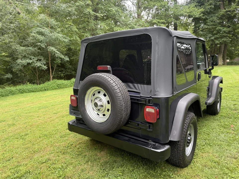 1998 Jeep TJ Wrangler - Image 28 of 31